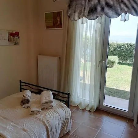 White Hill Platanos * Akrata