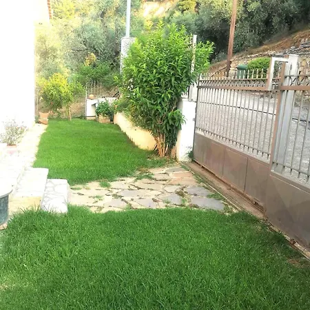 Hébergement de vacances White Hill Platanos *