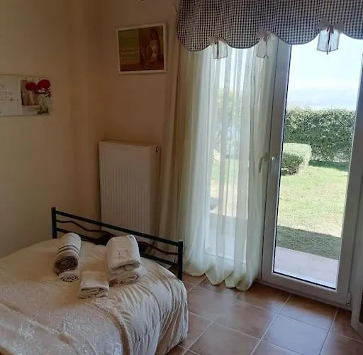 White Hill Platanos * Ακράτα